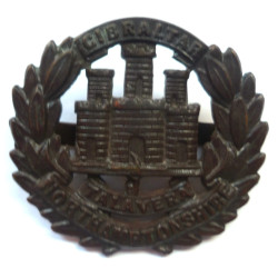 WW1 Northamptonshire Regiment Officers Bronze Cap Badge - British Army Insignia