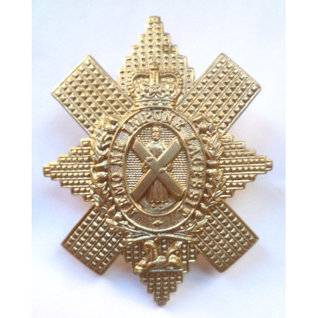 Black Watch Glengarry/Cap Badge - Queen's Crown - British Military Insignia