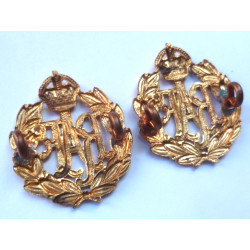Pair Royal Air Force Collar Badges - RAF - British Military Insignia