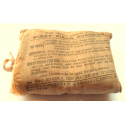 WW1 First Field Dressing May 1918  - British Military Insignia