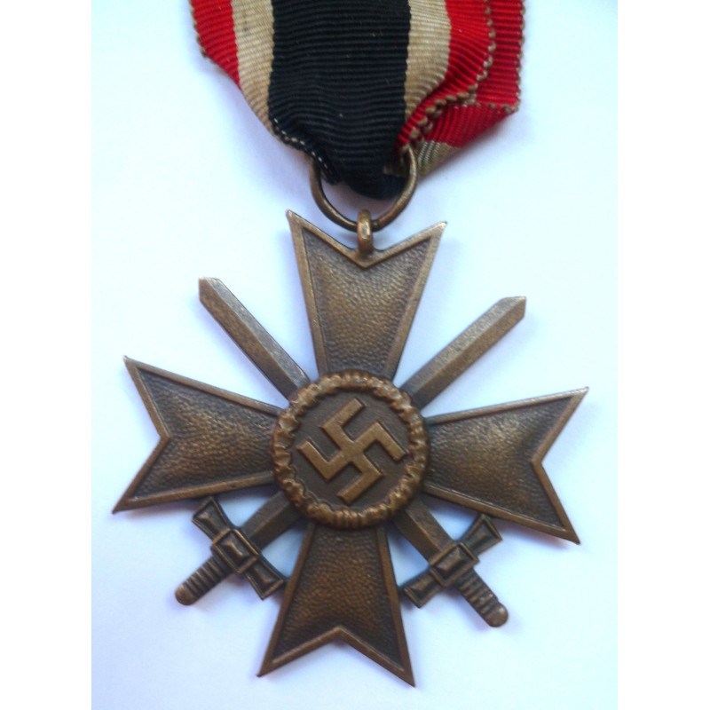WW2 German War Merit Cross With Swords 2nd class - Third Reich Insignia