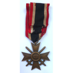 WW2 German War Merit Cross With Swords 2nd class - Third Reich Insignia