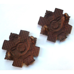 Pair Highland Light Infantry Officers Bronze Collar Badges - British Military Insignia