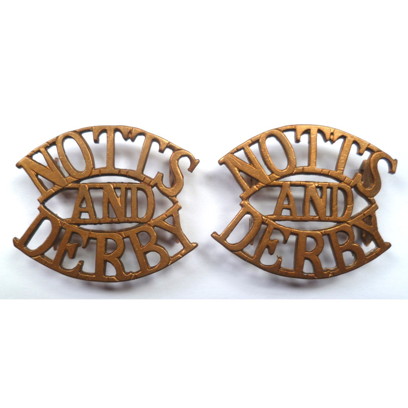 Pair WW1 Notts And Derby Brass Shoulder Titles - British Military Insignia