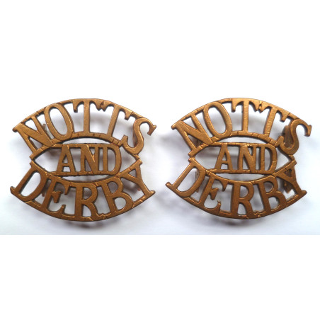 Pair WW1 Notts And Derby Brass Shoulder Titles - British Military Insignia