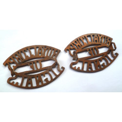 Pair Royal Corps Of Signals Brass Shoulder Titles - British Military Insignia