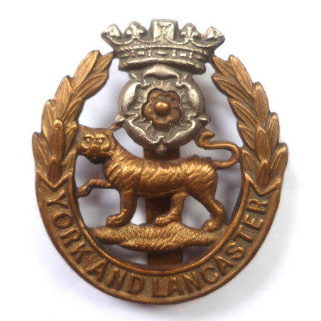 WW2 York And Lancaster Regiment Cap Badge - British Military Insignia