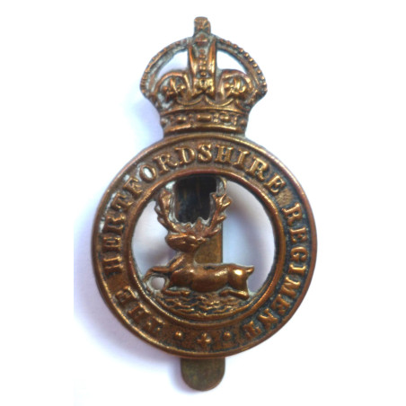 The Hertfordshire Regiment Cap Badge - British Military Insignia