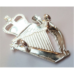Royal Irish caubeen badge Cap Badge