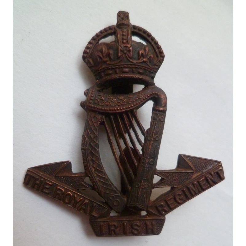 The Royal Irish Regiment Officers Bronze Cap Badge