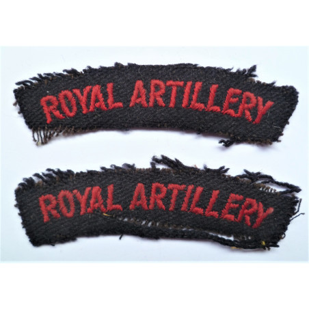Pair WW2 Royal Artillery Cloth Shoulder Titles