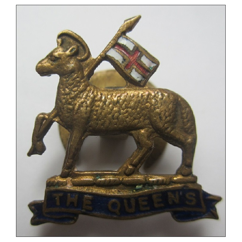 The Queens Regiment Lapel Badge